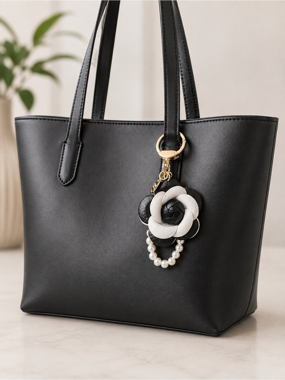 Elegant Bag Flower with Pearl Bag Charm